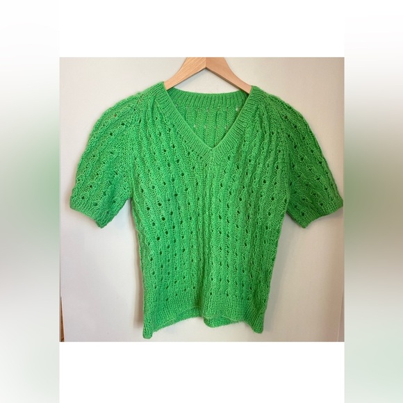 Handmade Sweaters - Green Open Knit Eyelet Short Sleeve V Neck Sweater Hand Knit S/M Cottagecore